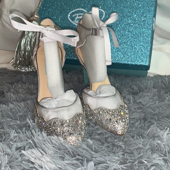NEW!! Blue by Betsey Johnson SB Iris Silver Rhinestone Heels 8.5 - Picture 5 of 16